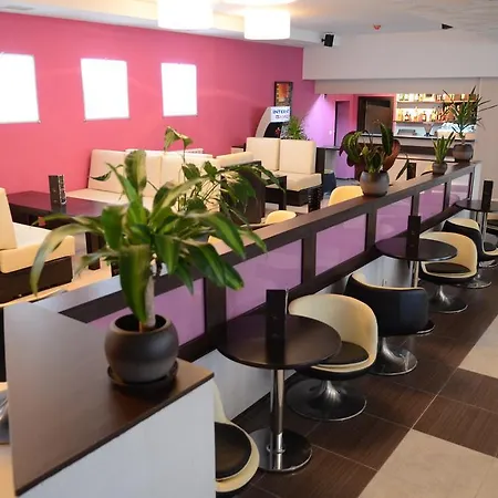 Piri Hotel